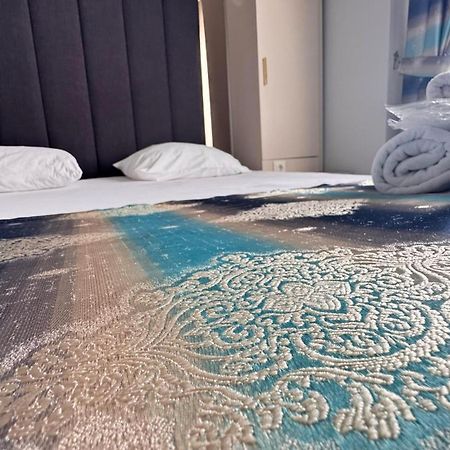 Alya Suite Rezidans ทรับซอน ภายนอก รูปภาพ