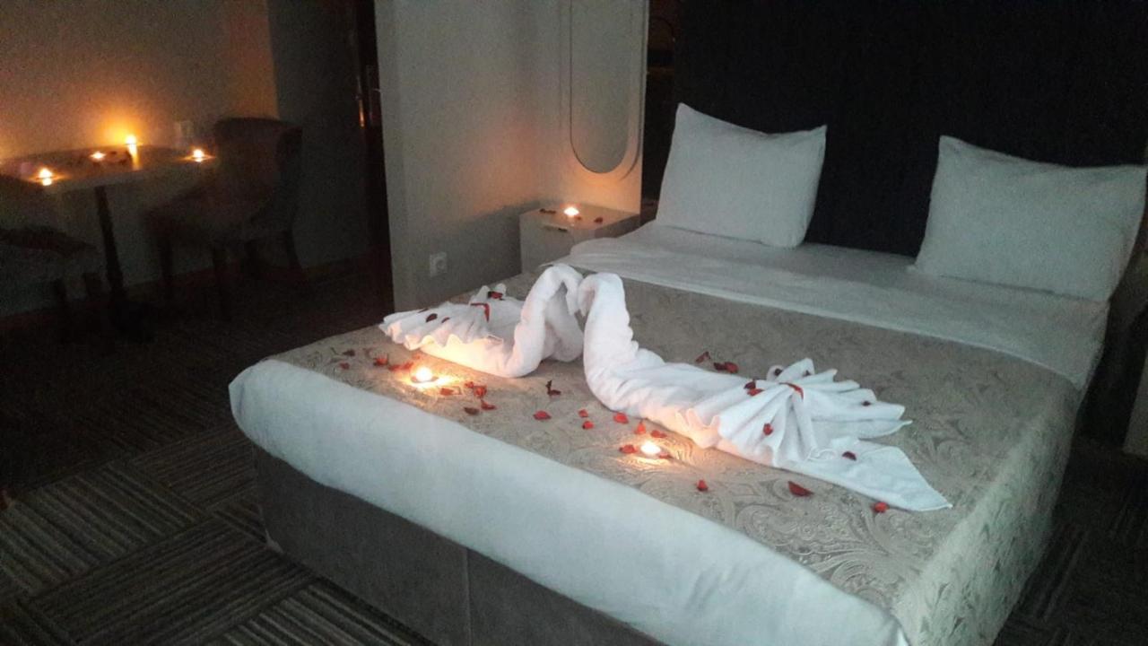 Alya Suite Rezidans ทรับซอน ภายนอก รูปภาพ